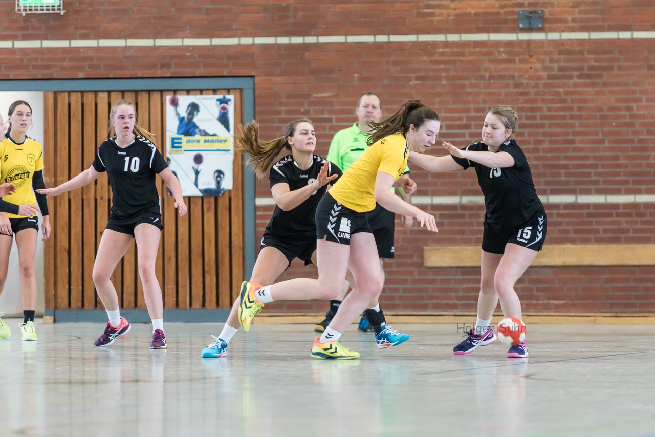 Bild 218 - B-Juniorinnen Bramstedter TS - TSV Altenholz : Ergebnis: 17:16